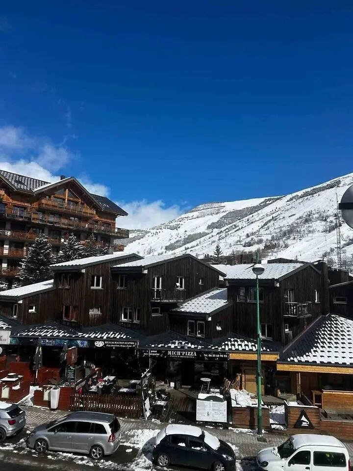 Cosy Appartement 50M From Slopes 6 People Les Deux Alpes 0*,  France